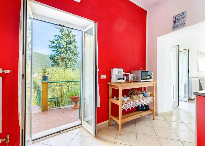 Hostdomus- Oltrefinale-for Nature Lovers, Biking, Climbing And Trekking