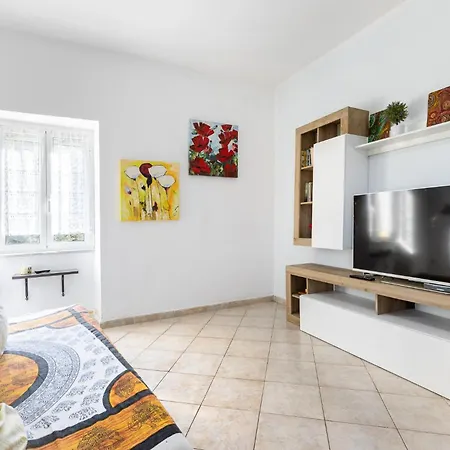 Hostdomus- Oltrefinale-for Nature Lovers, Biking, Climbing And Trekking Apartment