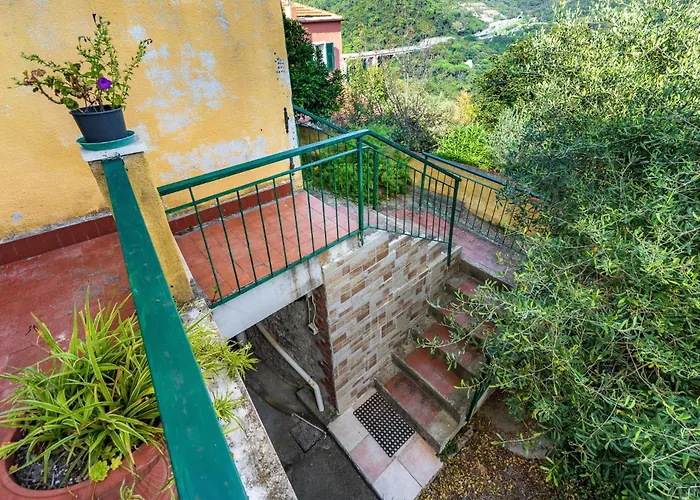 Hostdomus- Oltrefinale-for Nature Lovers, Biking, Climbing And Trekking * Vezzi Portio